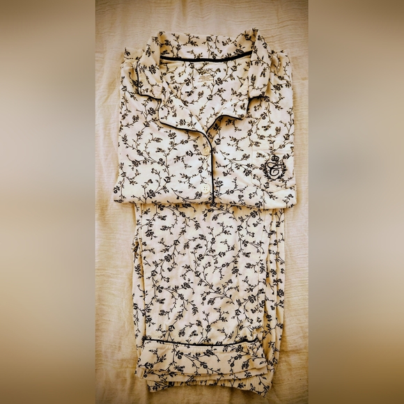 Chaps Other - Black & White Floral Charter Club Cotton Blend Pajamas Monogram C Two Piece XL